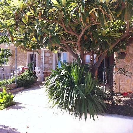 Ivan Dolac 15483a Apartamento *