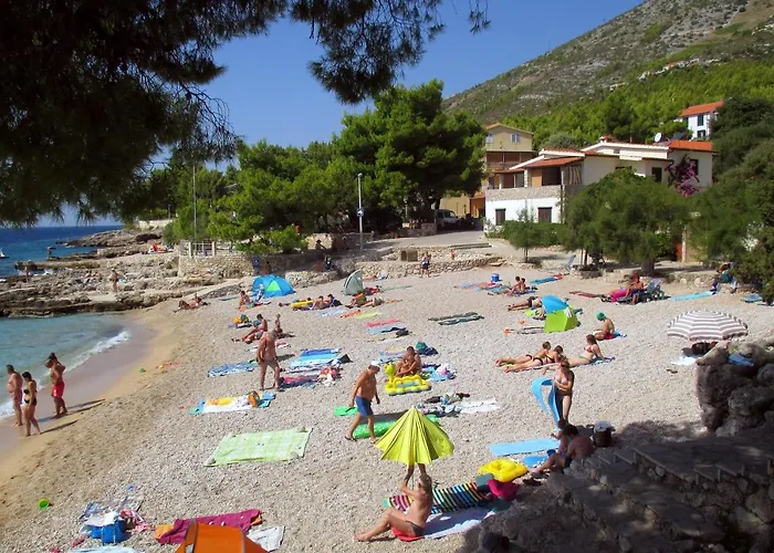 Ivan Dolac 15483a * Jelsa (Hvar)