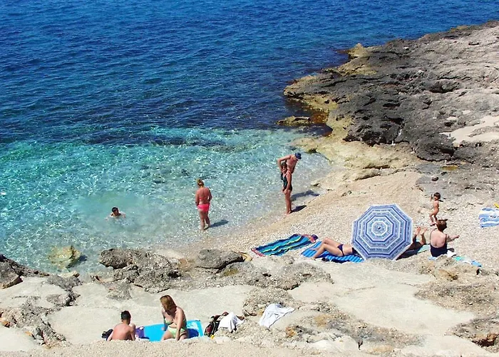 Ivan Dolac 15483a Apartament