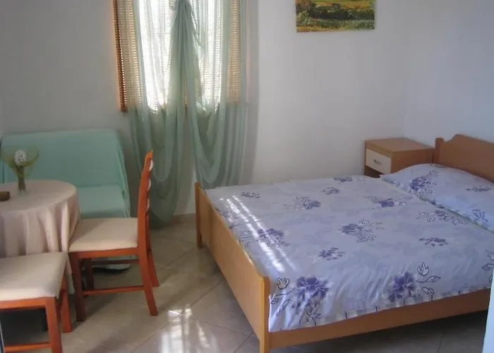 Ivan Dolac 15483a Apartament *